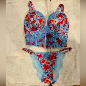 Victoria’s Secret Blue and pink Satin floral underwire push-up Corset set sz 34D